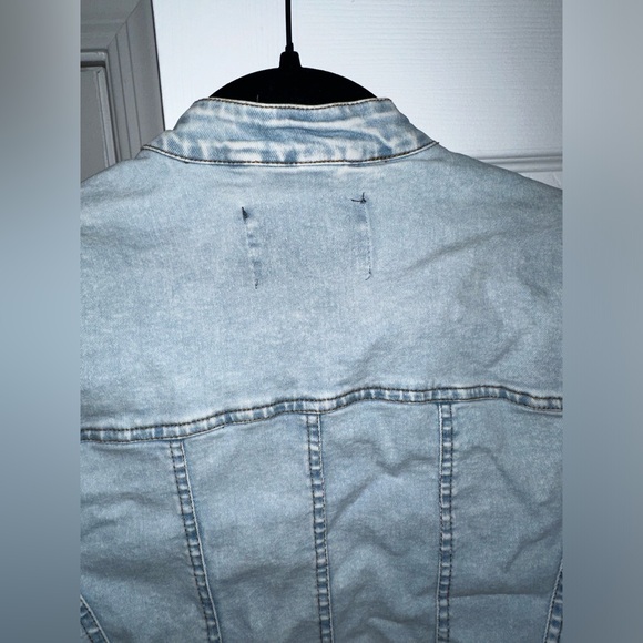 Small Blue Jean Jacket with Zipper - Picture 8 of 9
